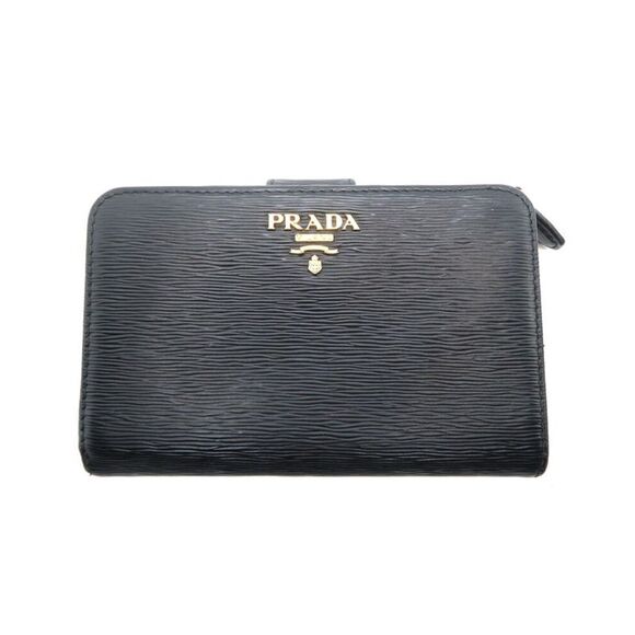 Prada Handbags - Pre Loved Prada Saffiano Women Black